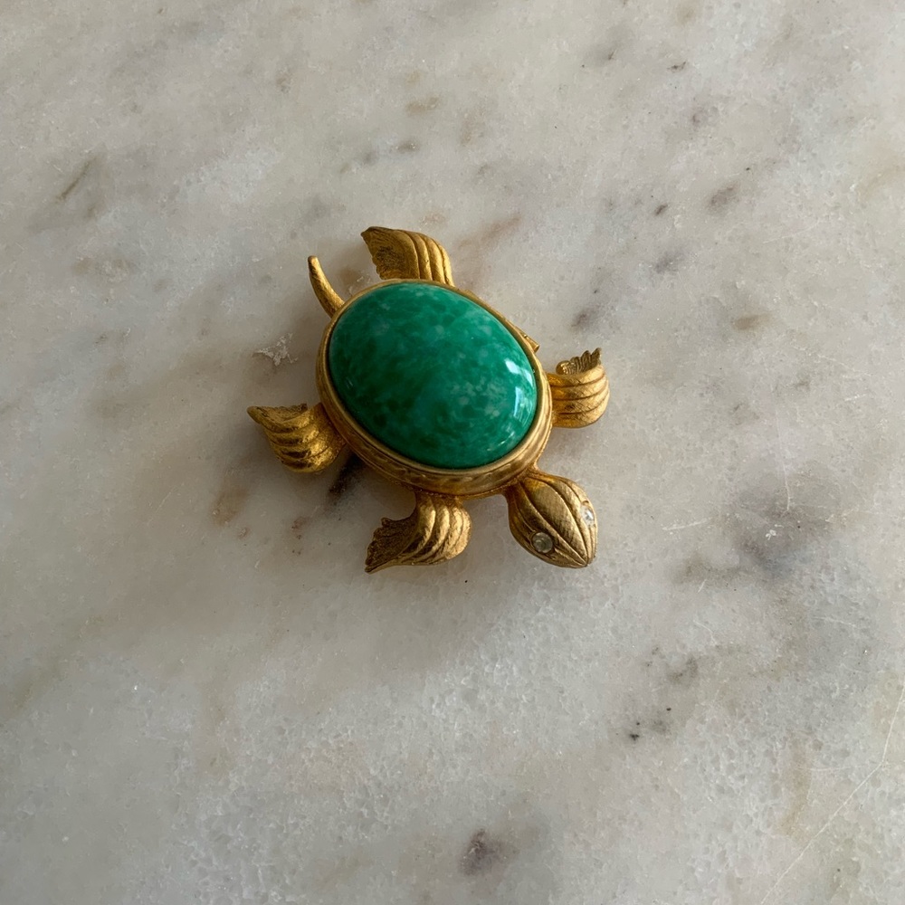 Turtle Perfume Compact - Picture 5 of 7